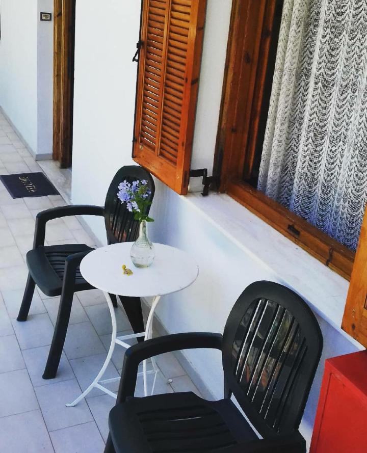 Hotel Apelati à Keri Extérieur photo