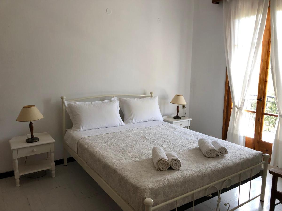 Hotel Apelati à Keri Extérieur photo