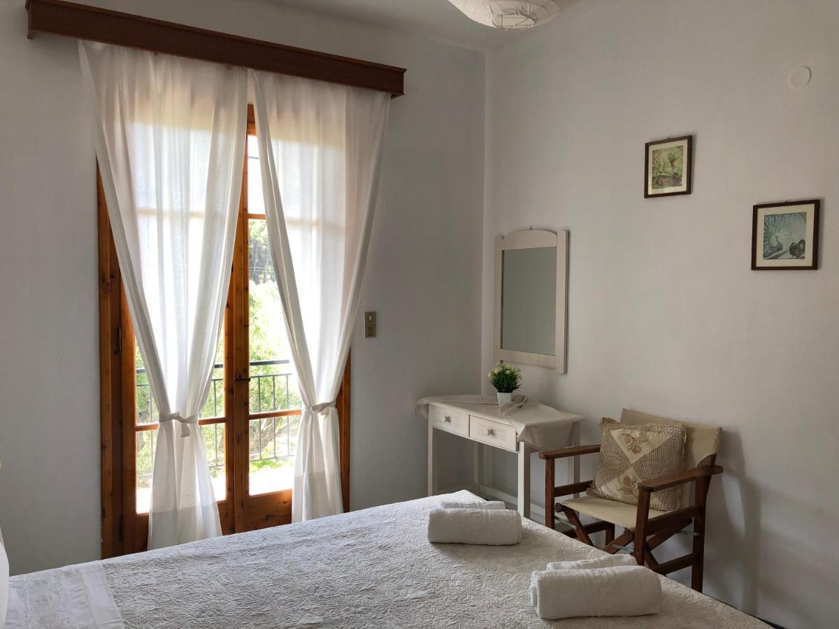 Hotel Apelati à Keri Extérieur photo