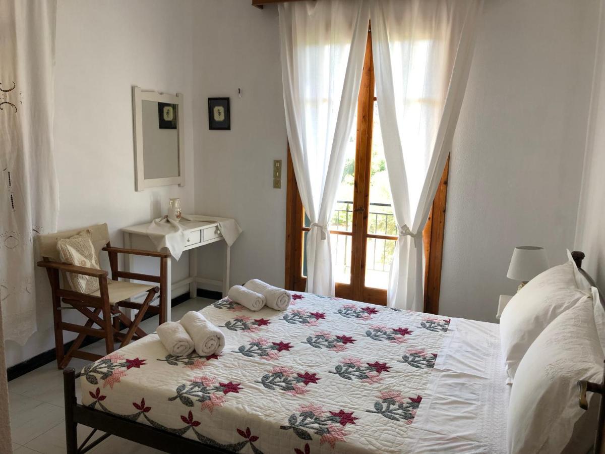 Hotel Apelati à Keri Extérieur photo